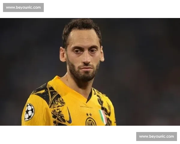 加拉塔萨雷 1500 万欧求购恰尔汗奥卢 国米坚守 4000 万欧底线